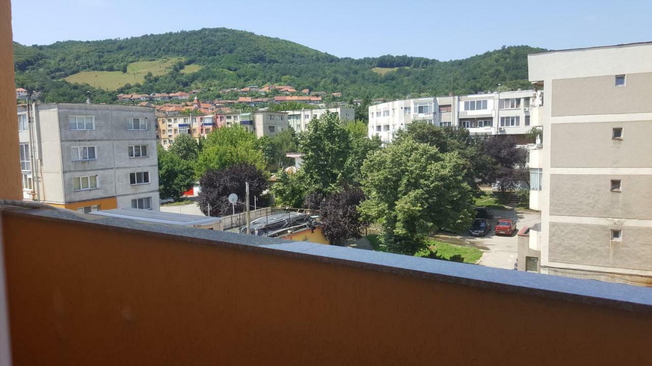 Apartament Victory Apartamento Orşova Exterior foto